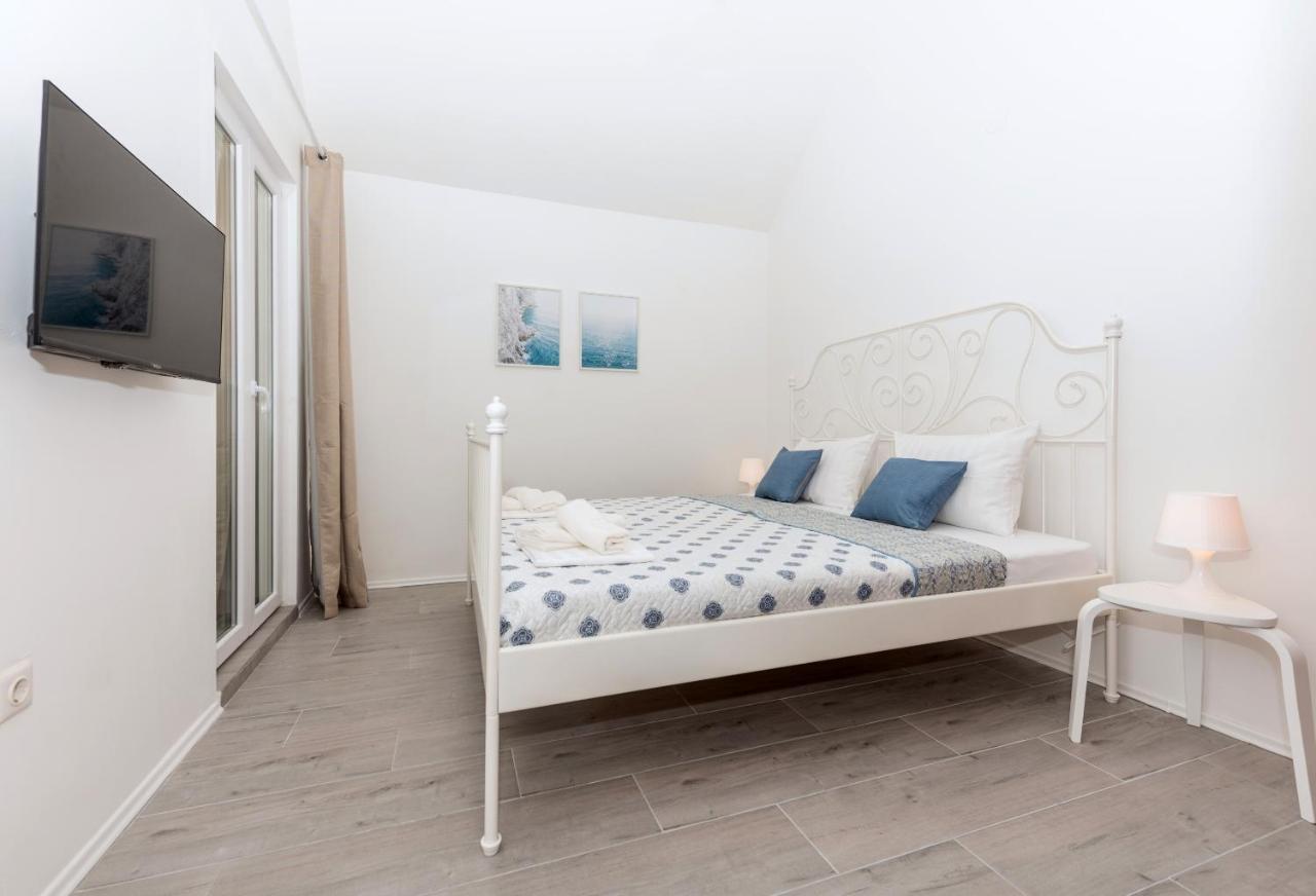 Vista Mare Apartment - 3 Bedroom, Sea View Makarska Zewnętrze zdjęcie