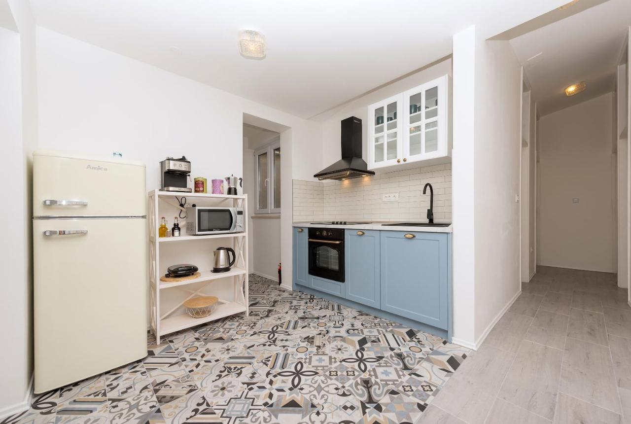 Vista Mare Apartment - 3 Bedroom, Sea View Makarska Zewnętrze zdjęcie