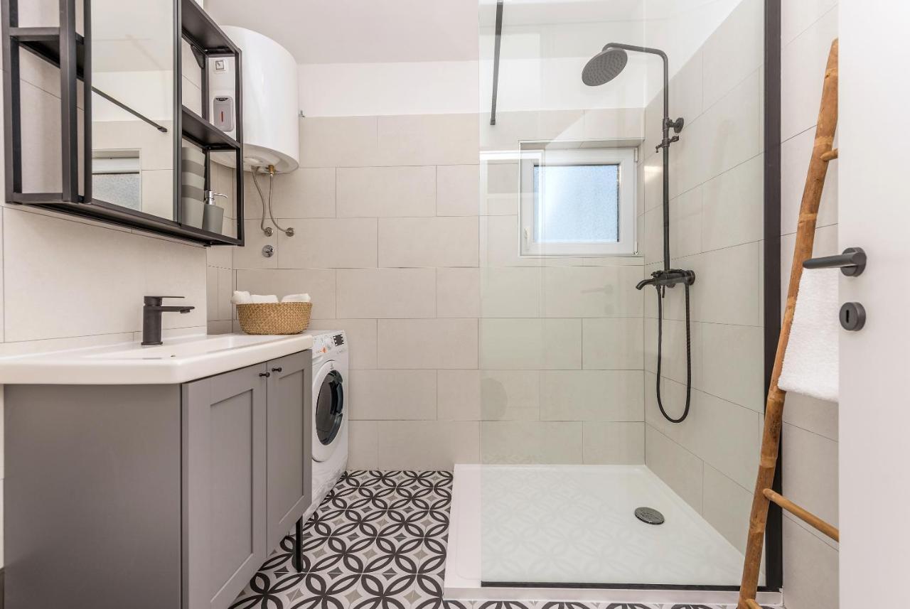 Vista Mare Apartment - 3 Bedroom, Sea View Makarska Zewnętrze zdjęcie